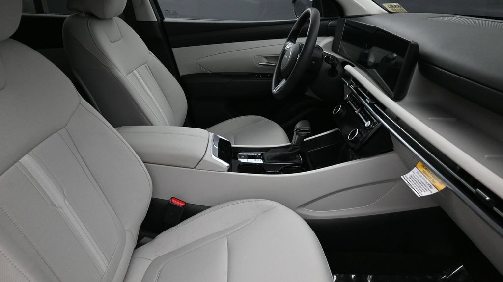Certified 2025 Hyundai Tucson SEL SUV