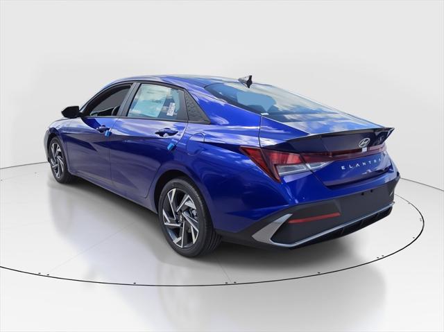 2025 Hyundai Elantra SEL Convenience photo 4