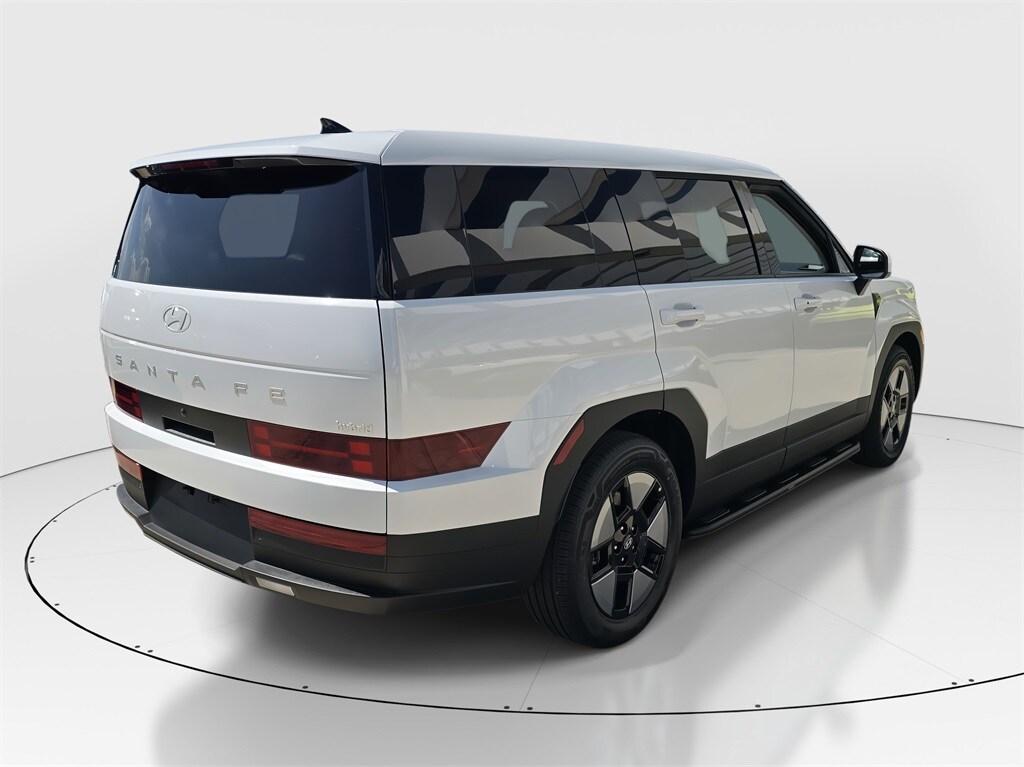 2026 Hyundai Santa Fe SE photo 3