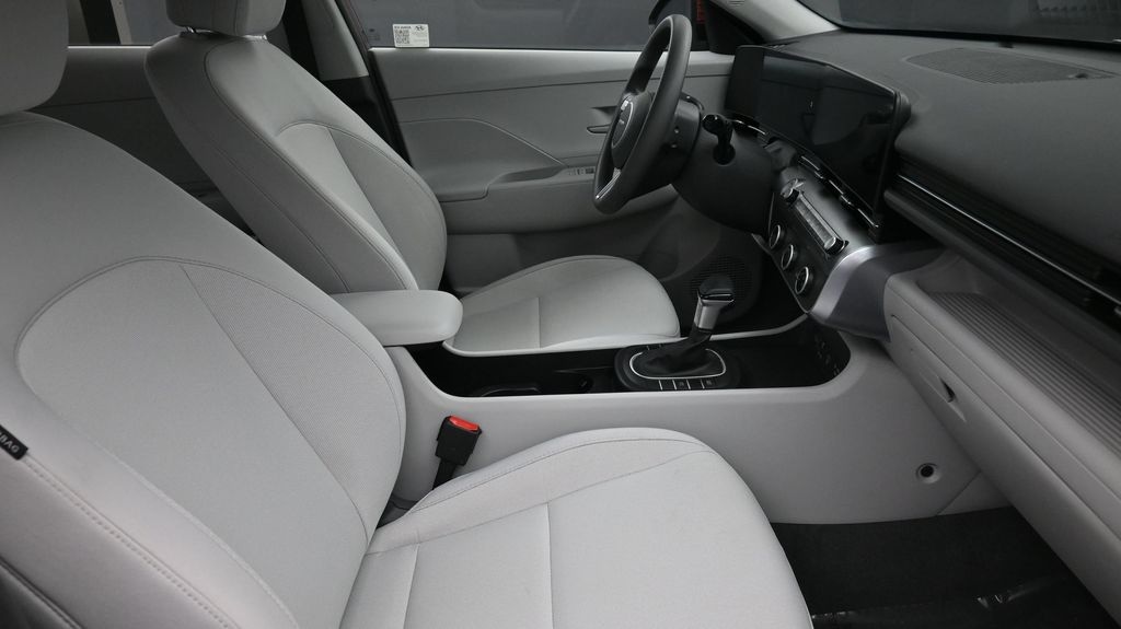 Certified 2025 Hyundai Kona SE SUV