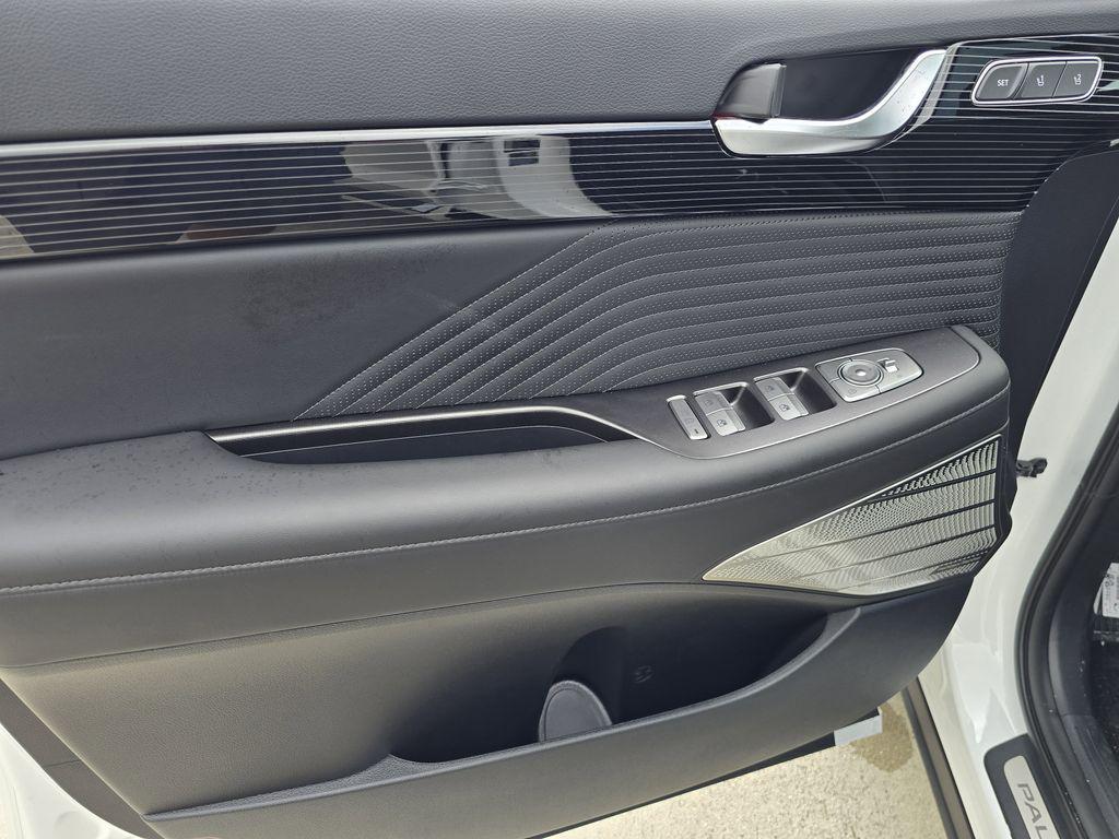 2025 Hyundai Palisade Calligraphy Night Edition - Photo 16