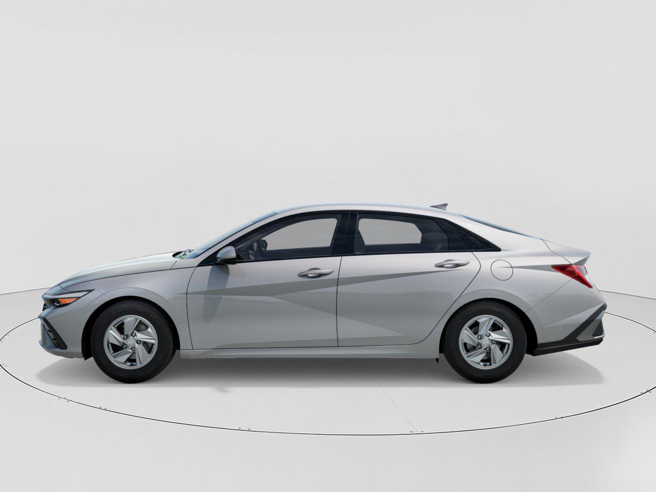 2026 Hyundai Elantra SE photo 3