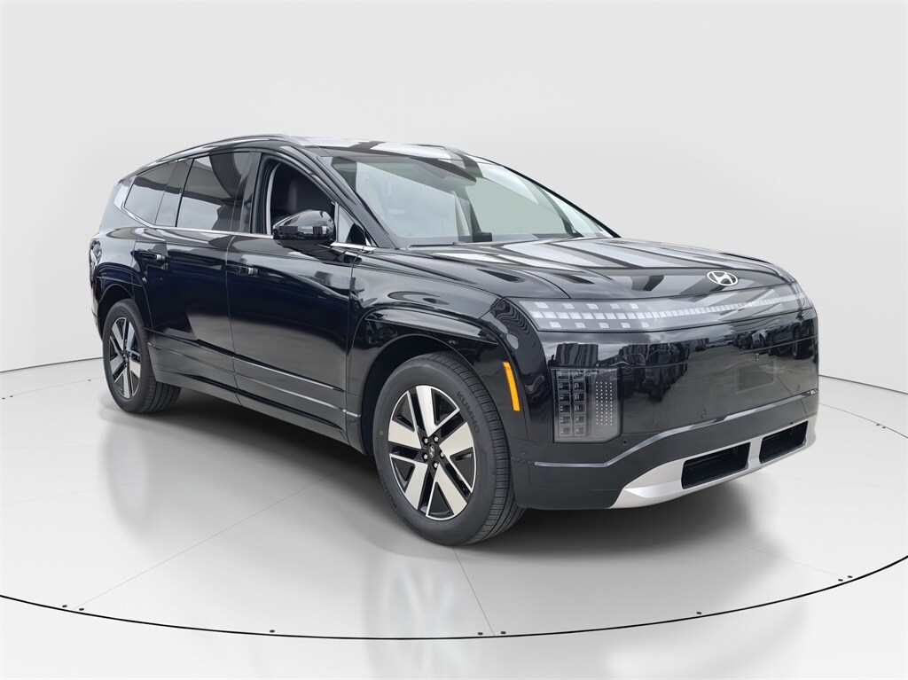 2026 Hyundai Ioniq SEL photo 2