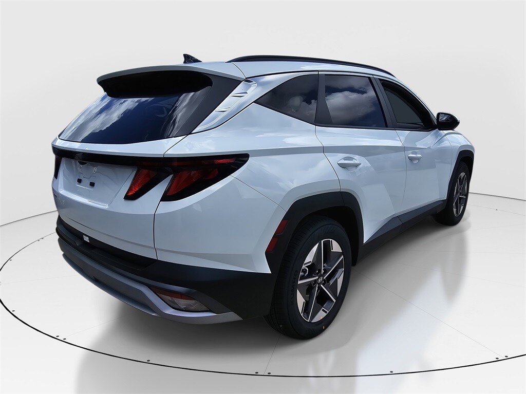 2026 Hyundai Tucson SEL photo 3