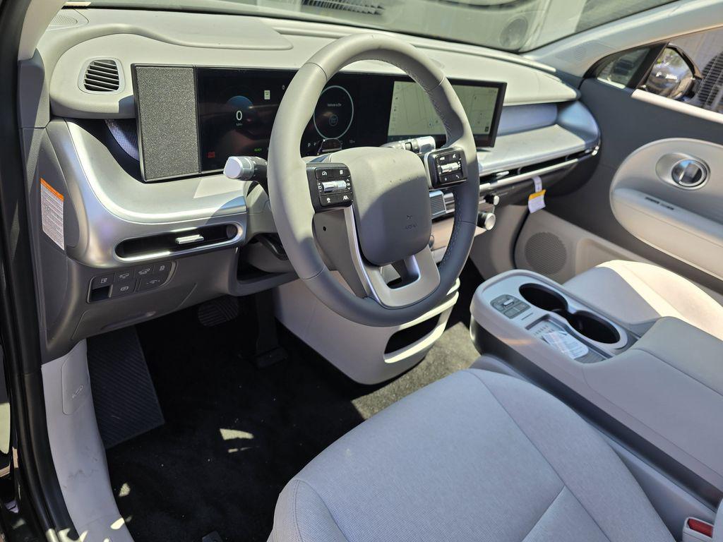 2026 Hyundai IONIQ 9 SE - Photo 13