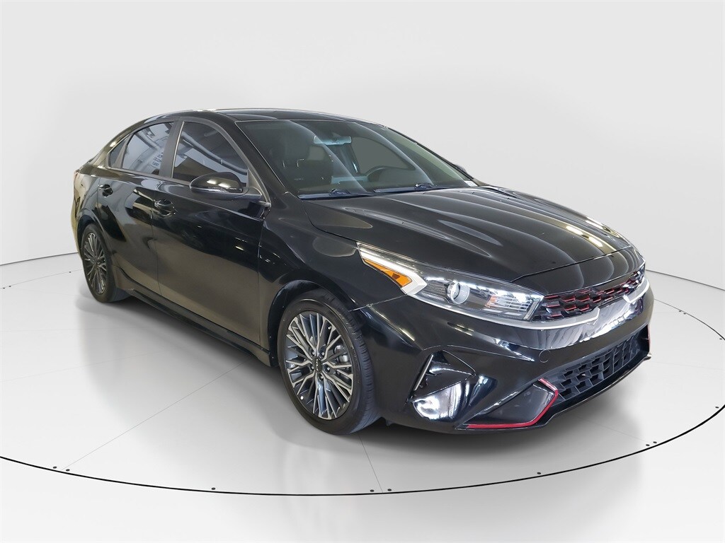 2023 Kia Forte GT-Line photo 2