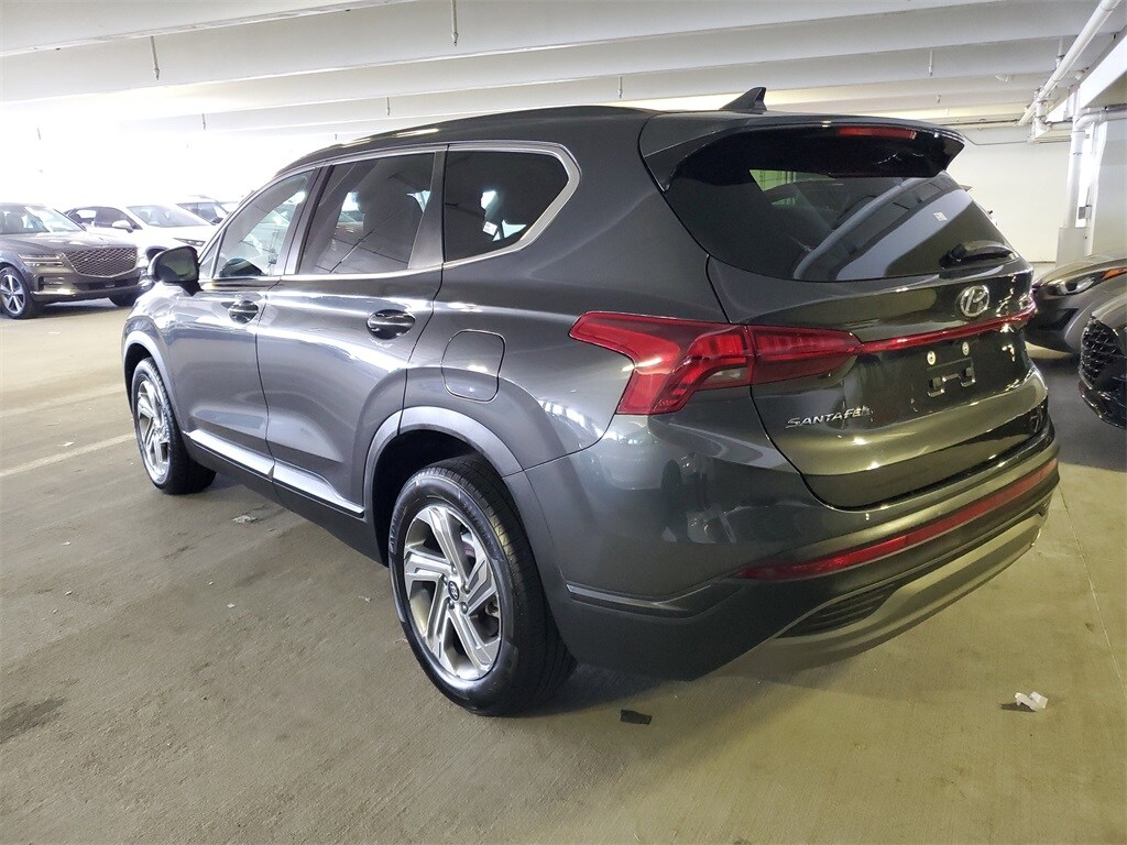 2022 Hyundai Santa Fe SE photo 4