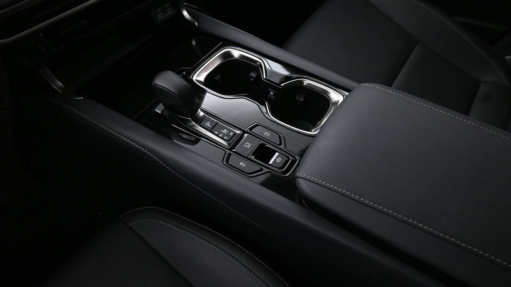 2025 Lexus RX 350 - Photo 22