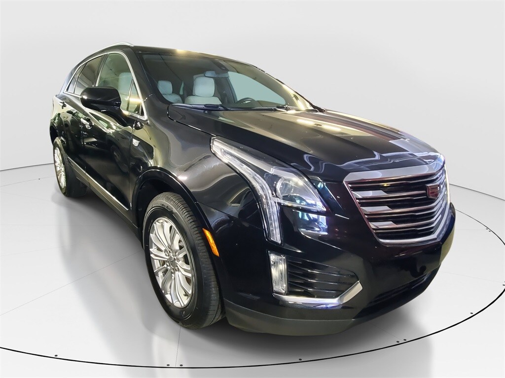 2019 Cadillac XT5 Base photo 2