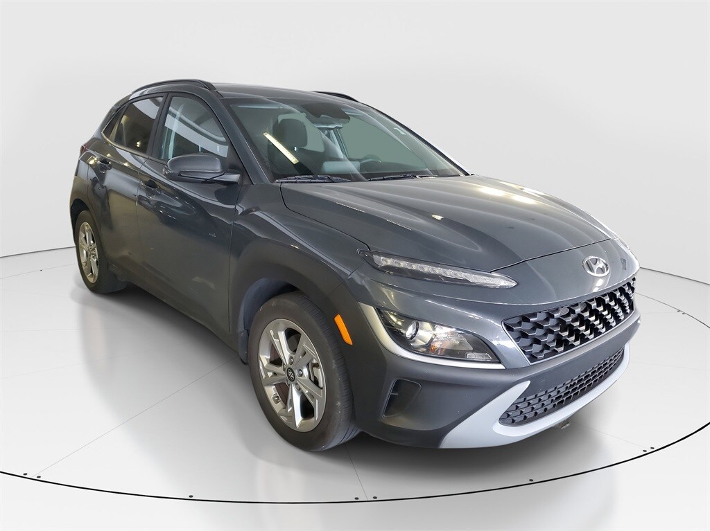 2023 Hyundai Kona SEL photo 2