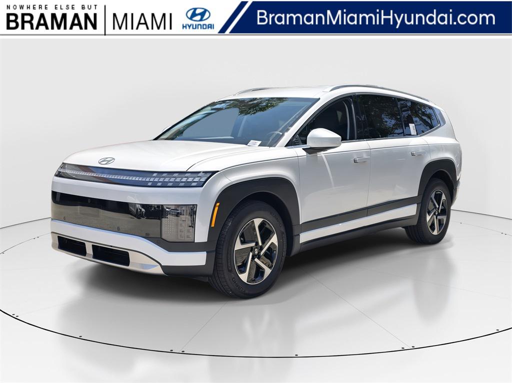 2026 Hyundai IONIQ 9 SE's photo