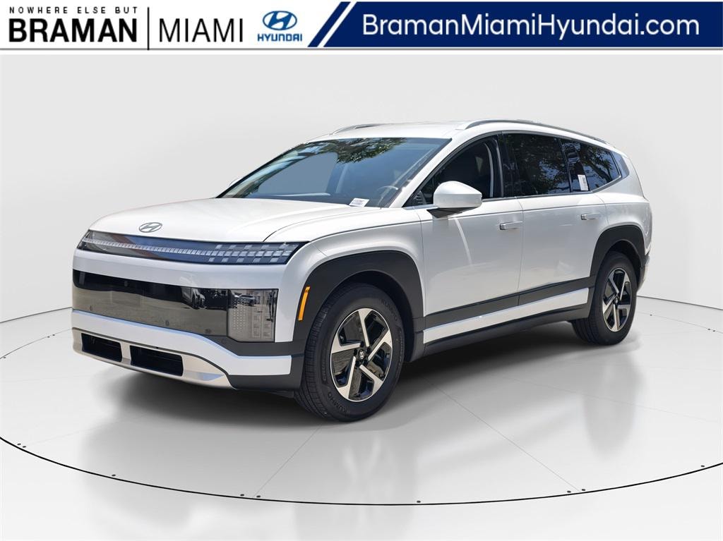 New 2026 Hyundai IONIQ 9 SE SUV