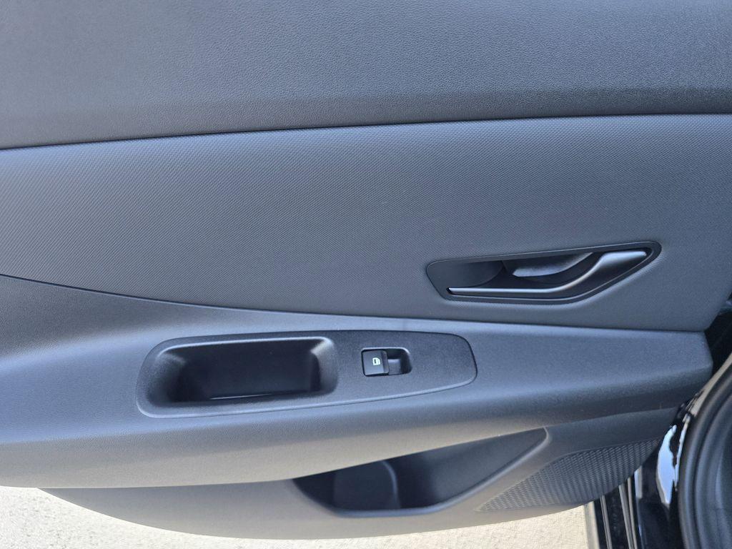 2026 Hyundai Elantra SEL Sport - Photo 11