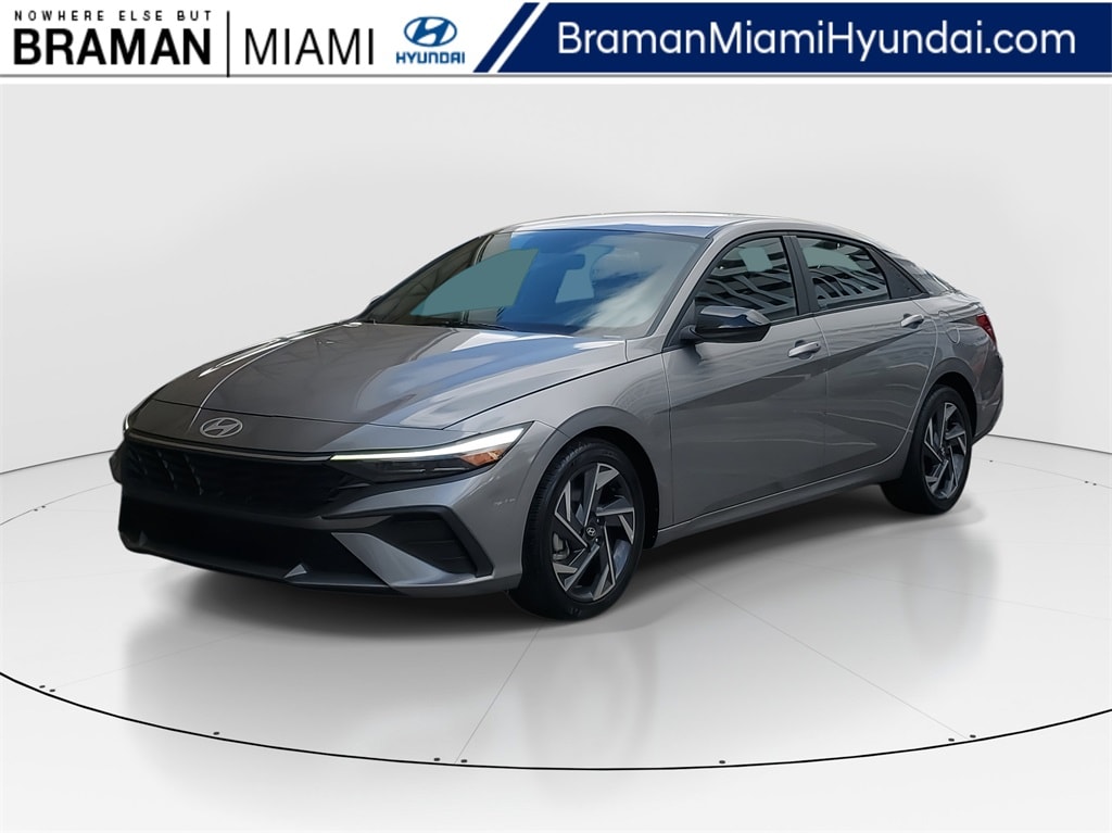 Used 2025 Hyundai Elantra SEL Sport Sedan