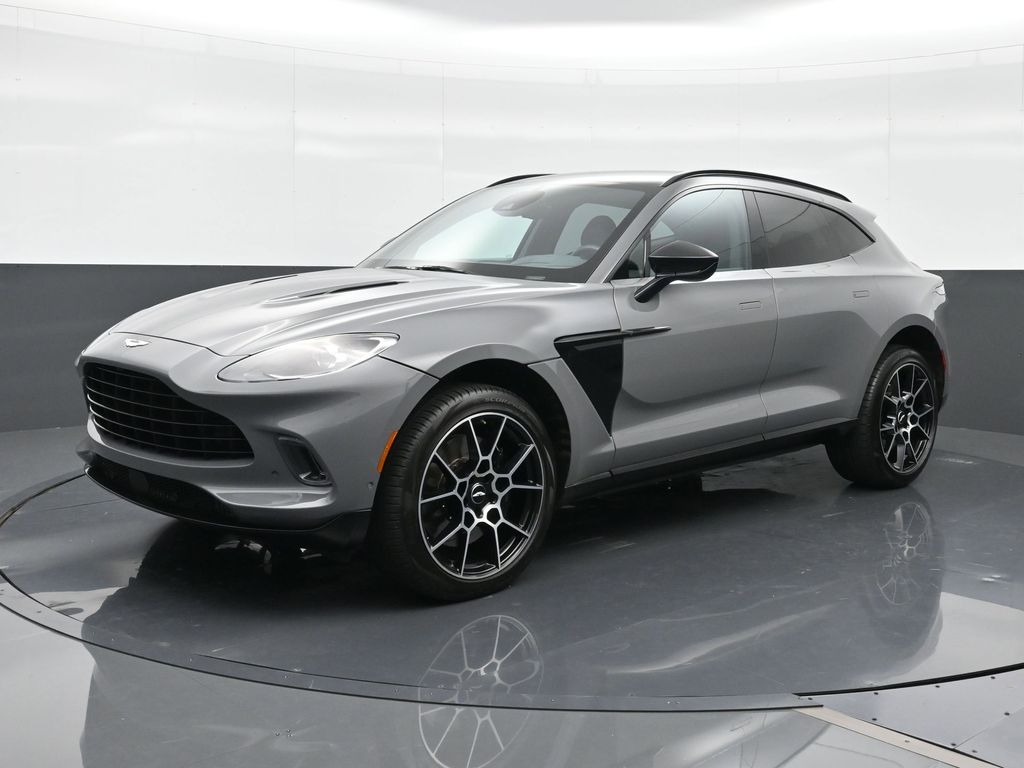 2021 Aston Martin DBX 4.0 V8 AWD's photo