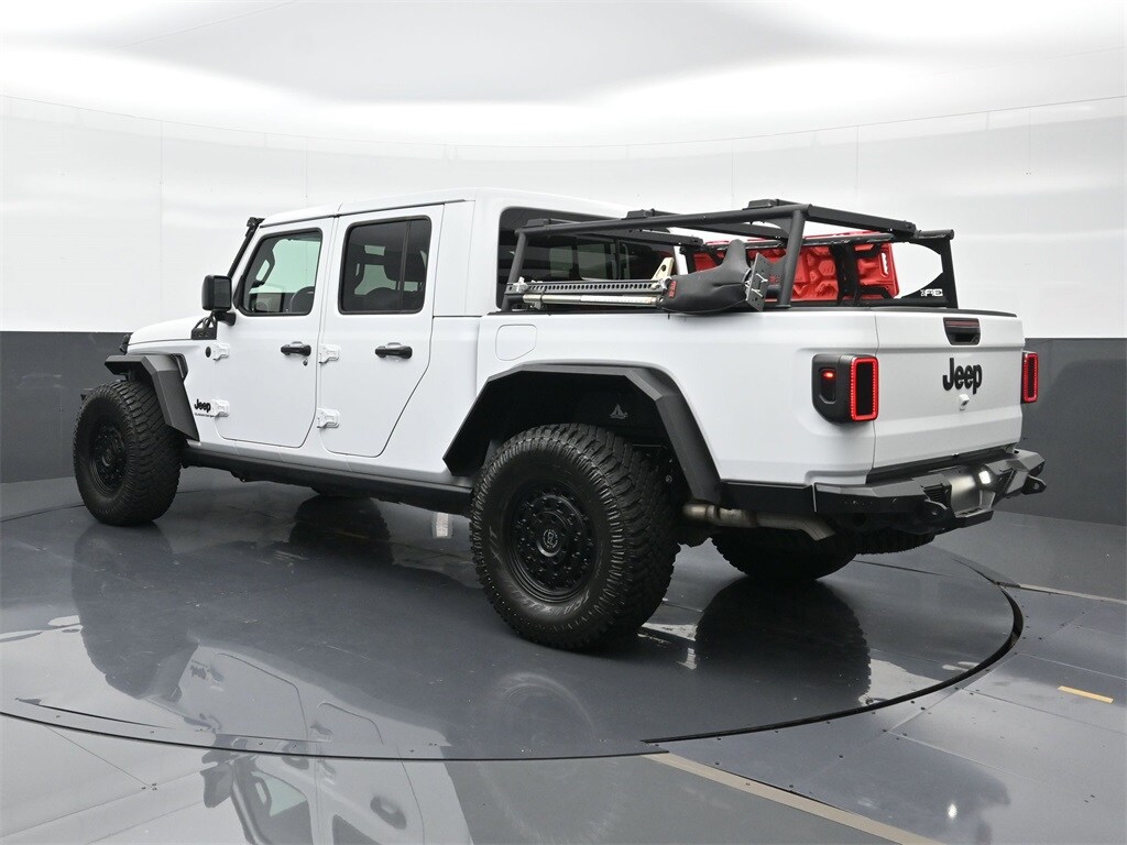 2025 Jeep Gladiator Sport photo 3