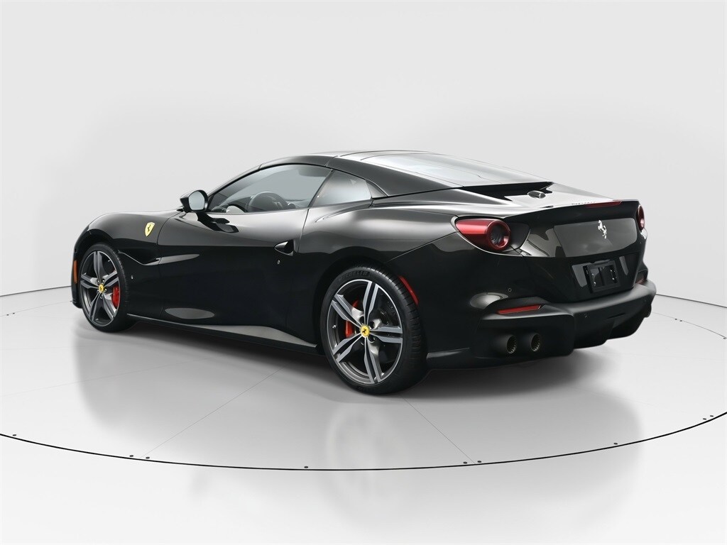 2023 Ferrari Portofino Base photo 3