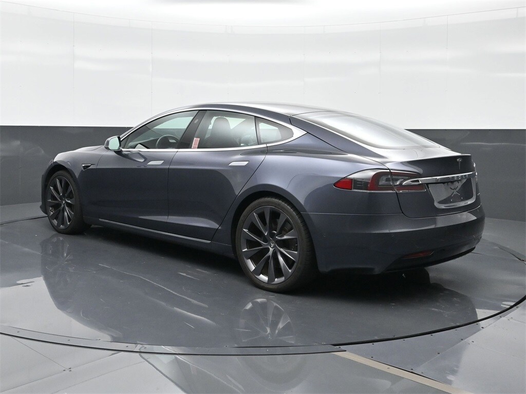 2020 Tesla Model S Long Range photo 2