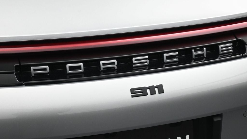 2026 Porsche 911 - Photo 20