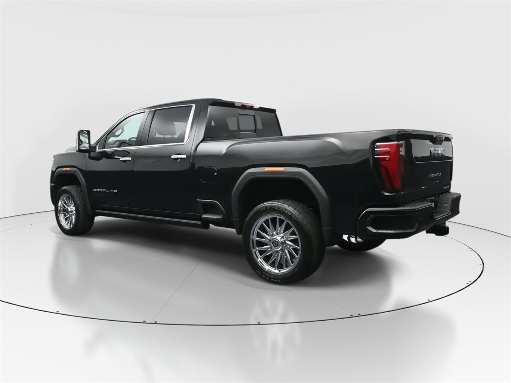 2024 Gmc Sierra HD Denali Ultimate photo 3