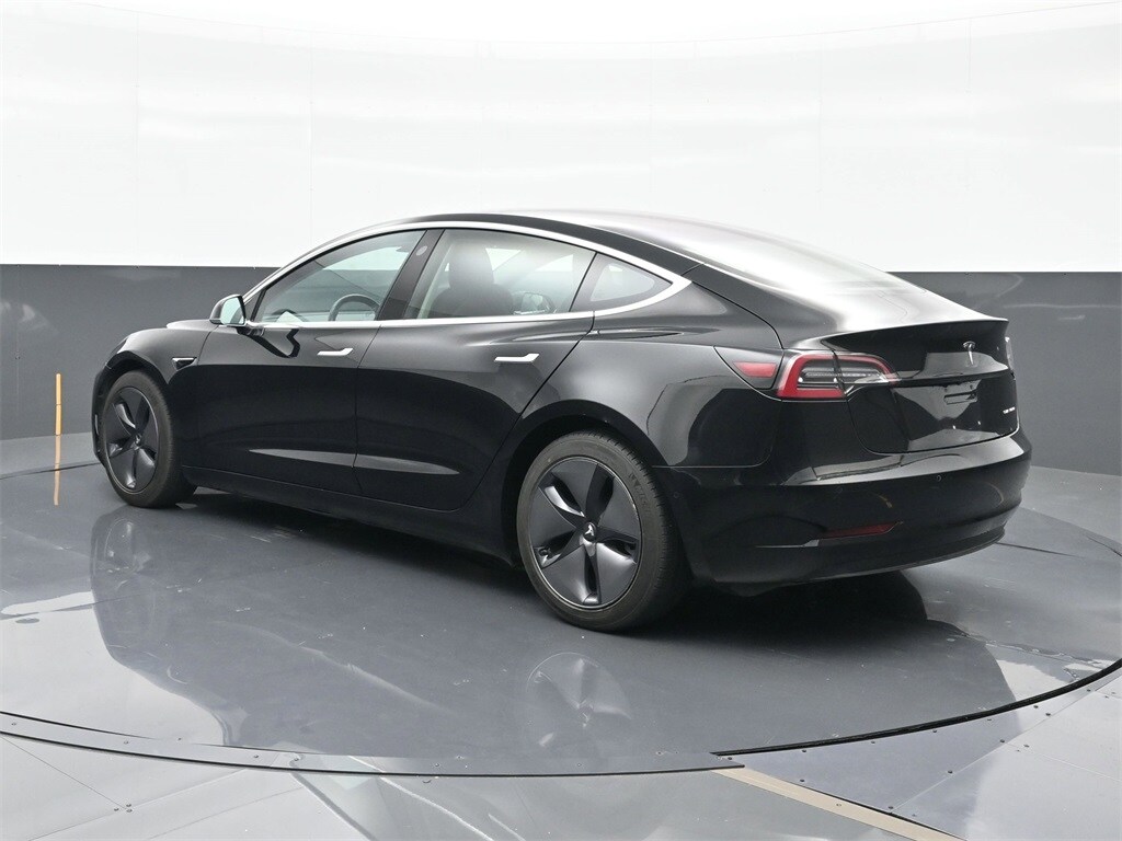 2018 Tesla Model 3 Long Range photo 2