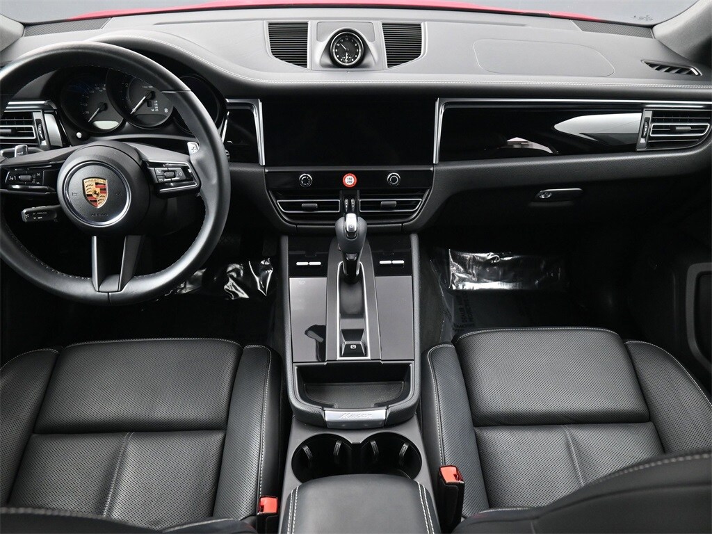 2022 Porsche Macan Base photo 4