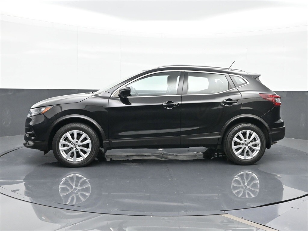 2022 Nissan Rogue Sport SV photo 3