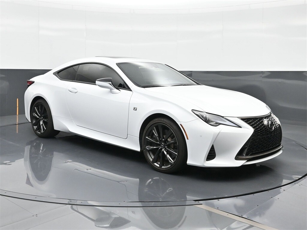2023 Lexus RC 300 photo 4