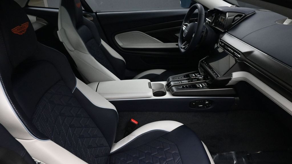 Used 2025 Aston Martin Vanquish V12 Coupe