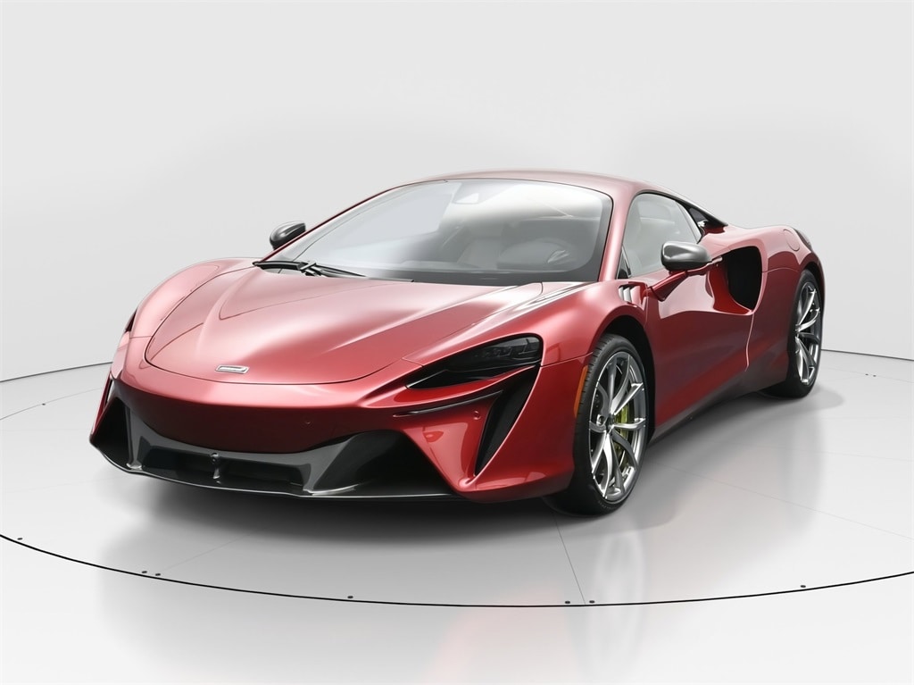 2024 McLaren Artura