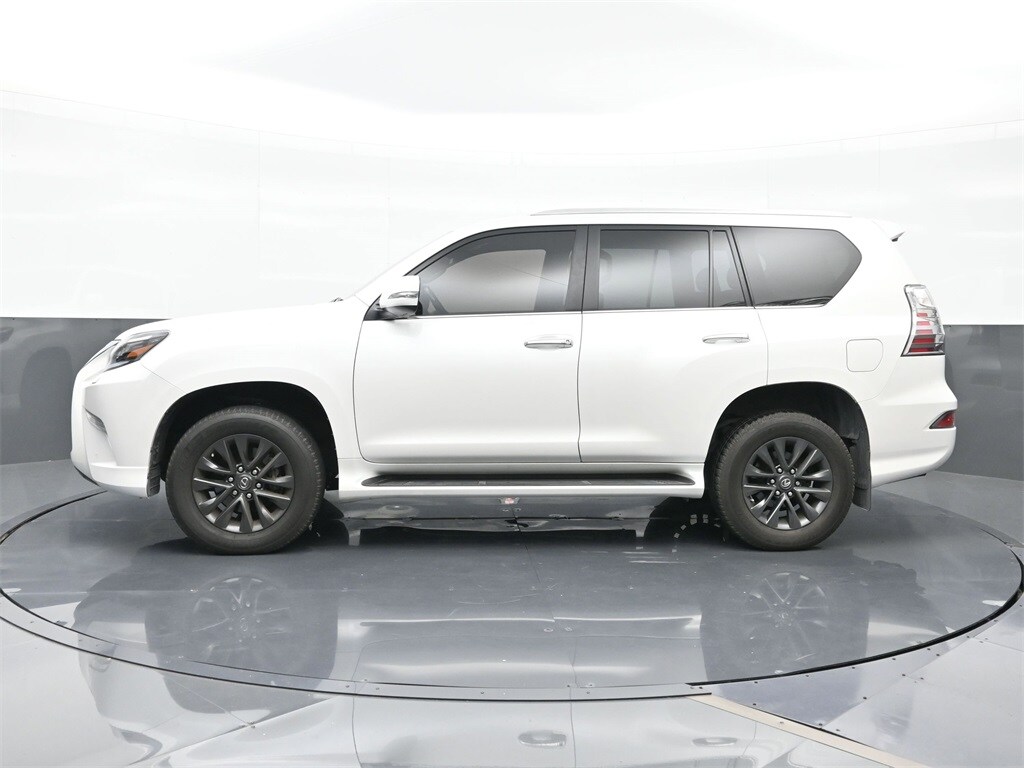 2023 Lexus GX 460 photo 3