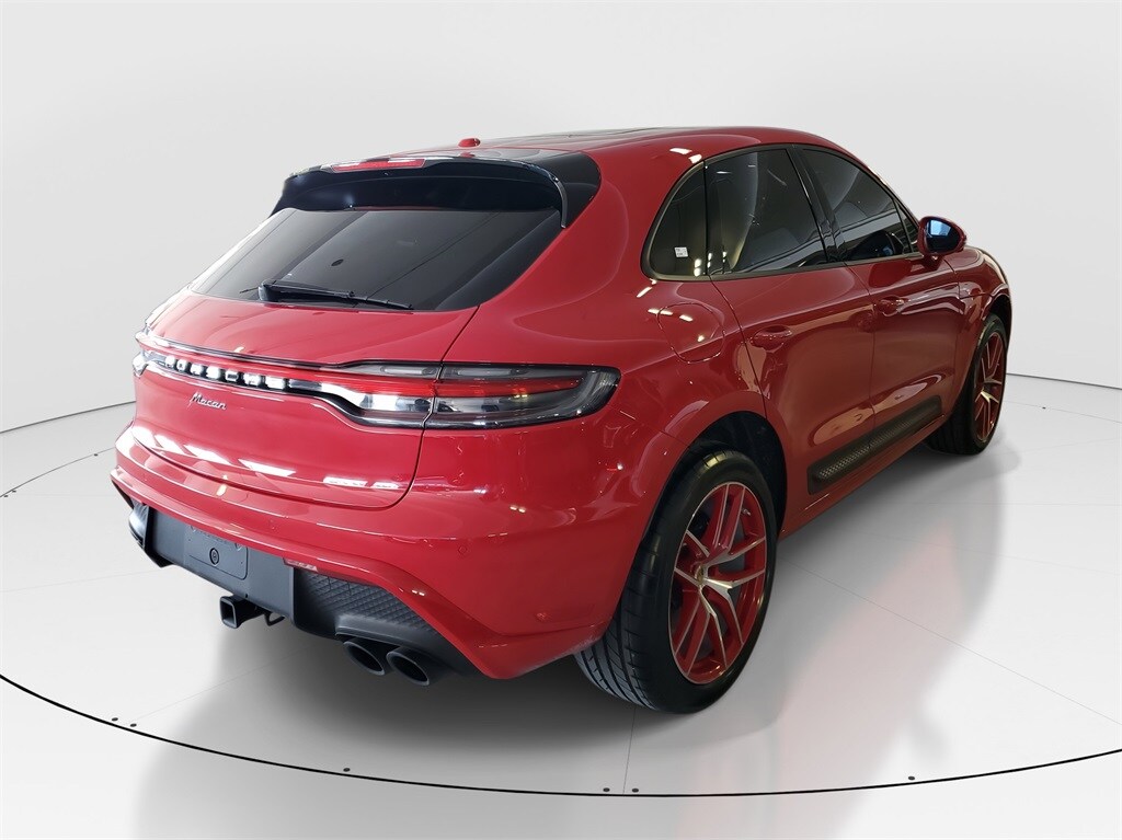 2023 Porsche Macan Base photo 3