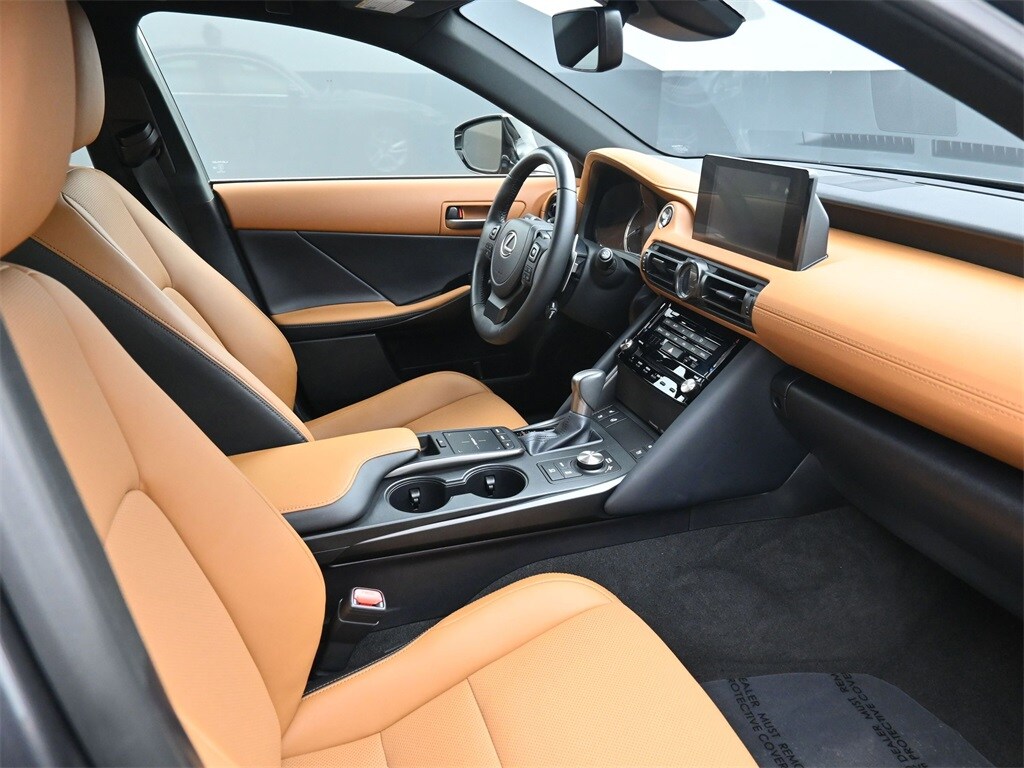 2025 Lexus IS 300 photo 2