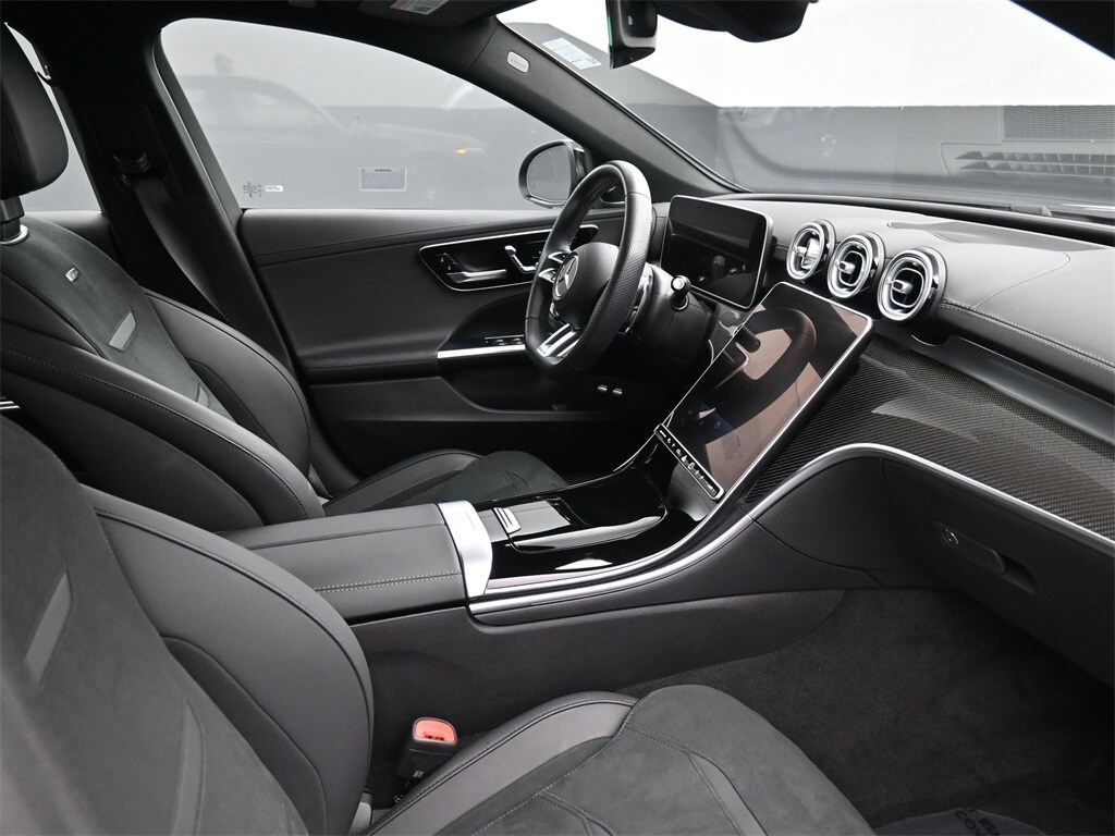 2024 Mercedes Benz C 63 S photo 2