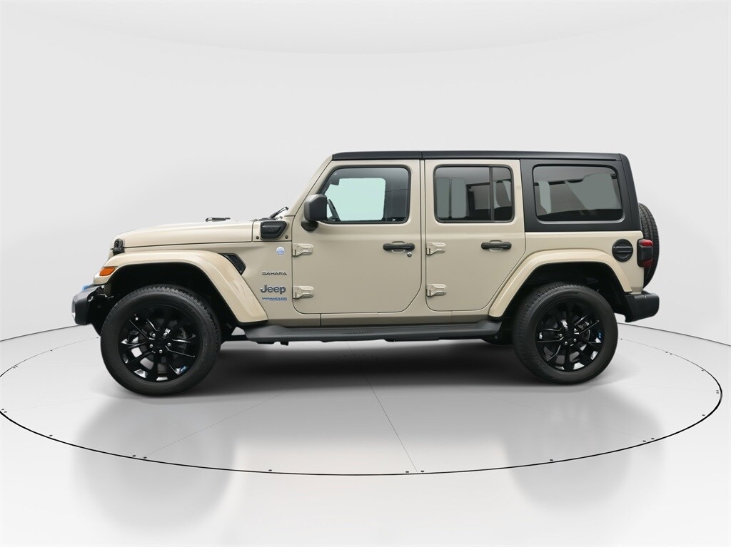 2022 Jeep Wrangler Unlimited Sahara 4xe photo 4