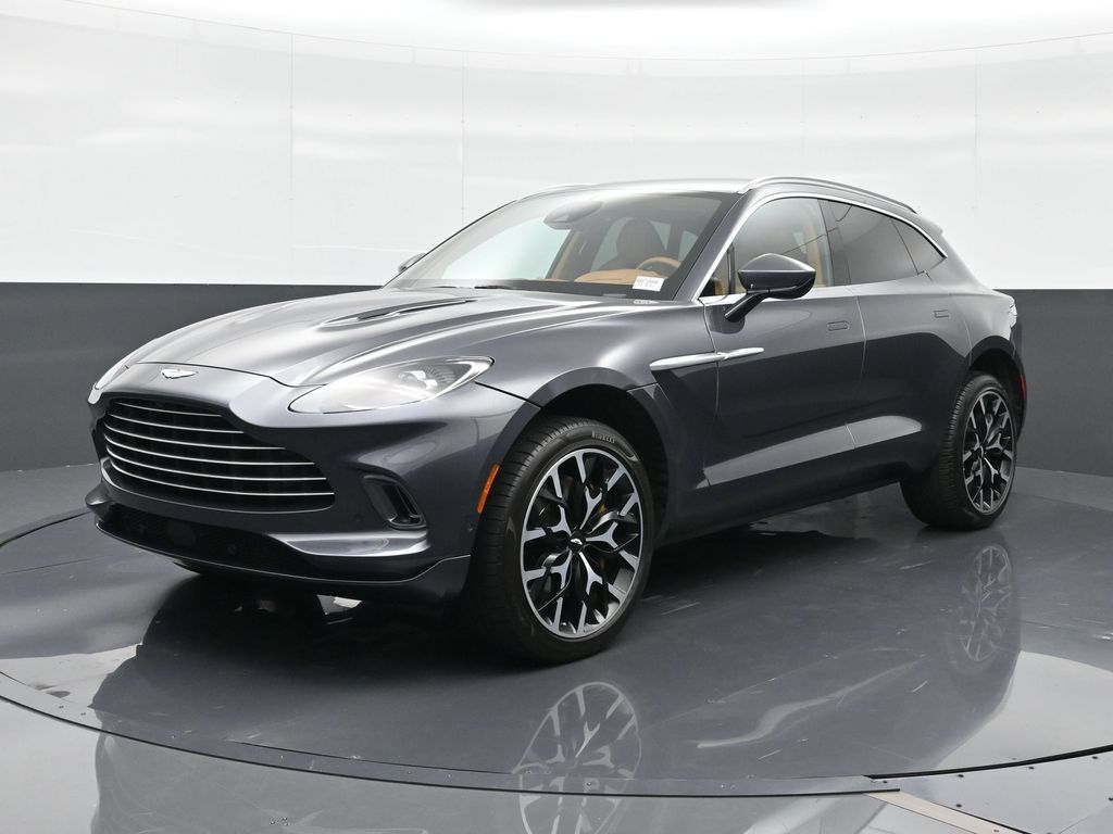 2023 Aston Martin DBX 4.0 V8 AWD's photo