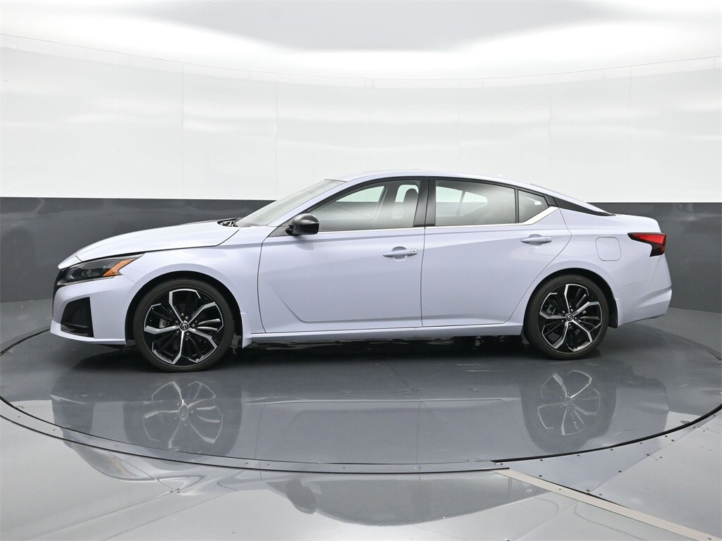 Used 2024 Nissan Altima 2.5 SR Sedan