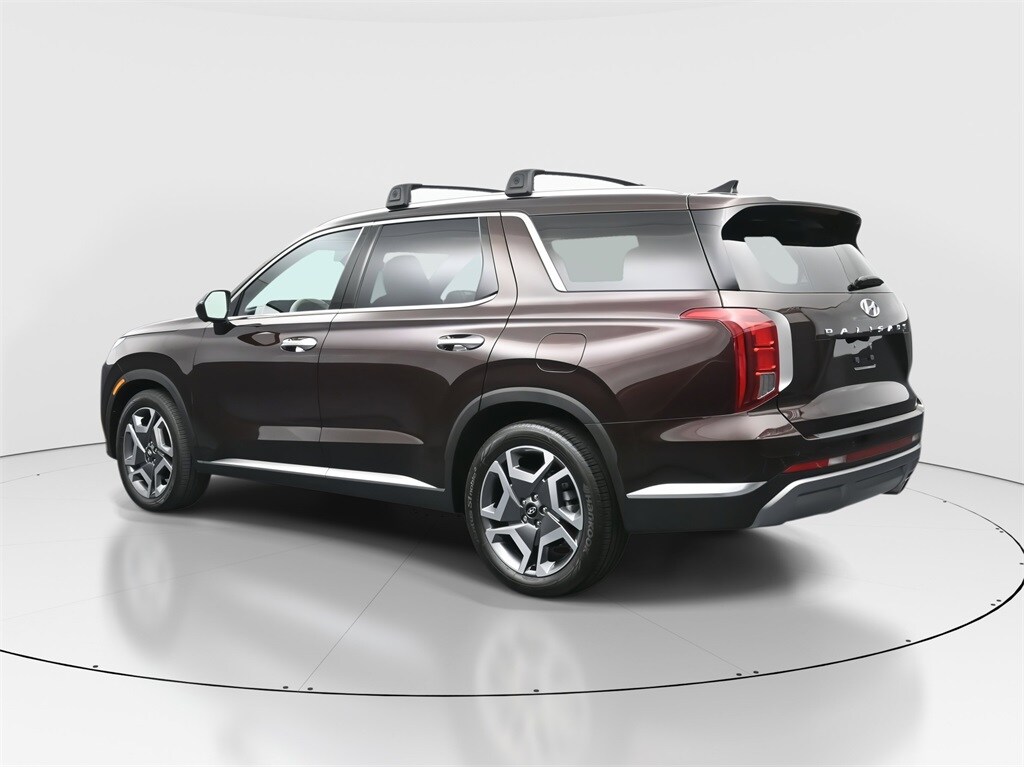 2024 Hyundai Palisade Limited photo 3