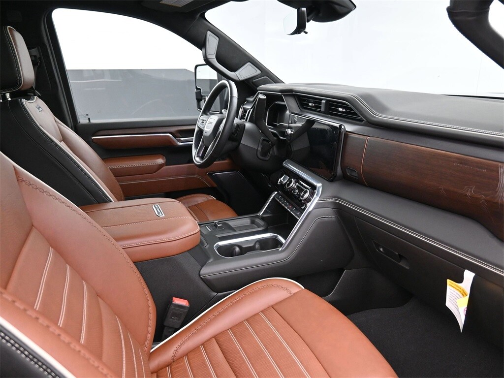 2024 Gmc Sierra HD Denali Ultimate photo 2