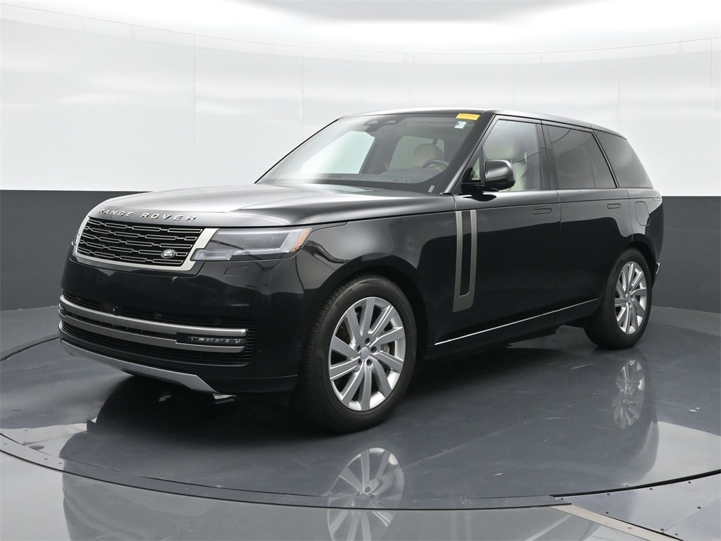 Used 2025 Land Rover Range Rover Plug-In Hybrid SE SUV