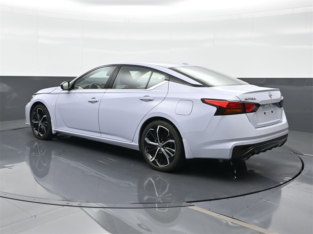 Used 2024 Nissan Altima 2.5 SR Sedan