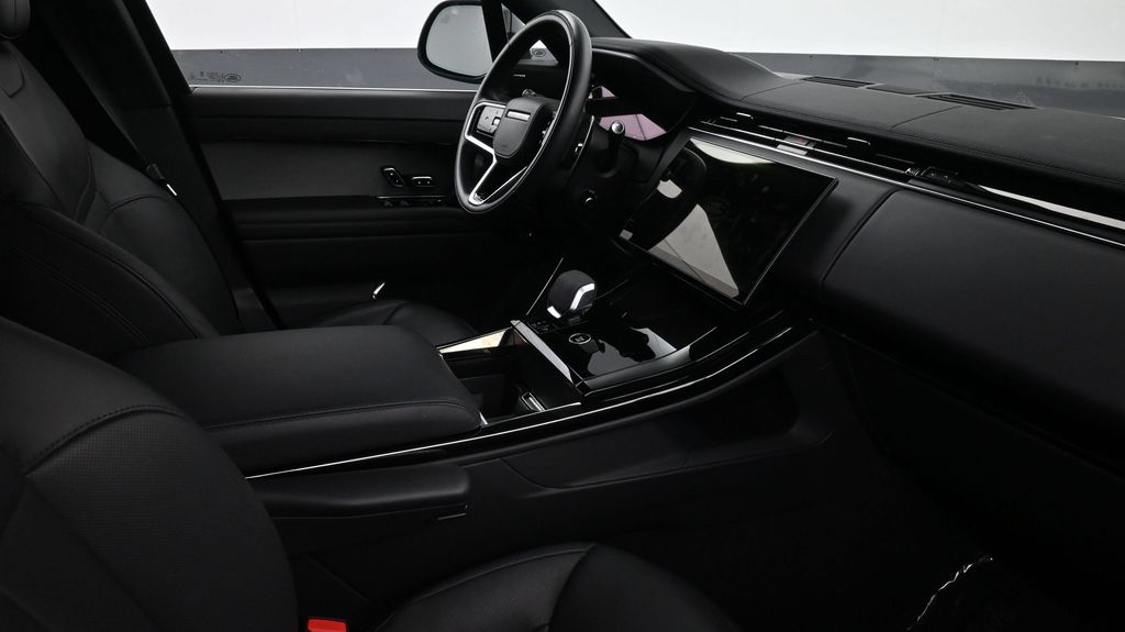 2024 Land Rover Range Rover Sport SE - Photo 11