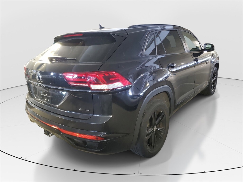 2023 Volkswagen Atlas Cross Sport SEL R-Line photo 3