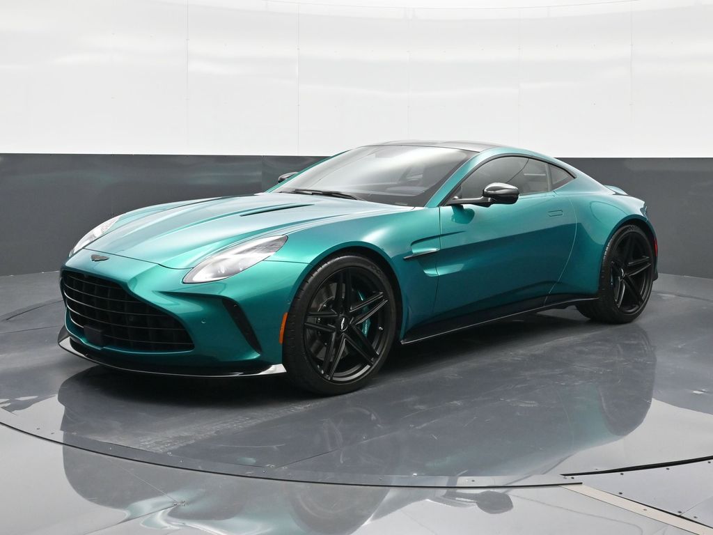 2026 Aston Martin Vantage's photo
