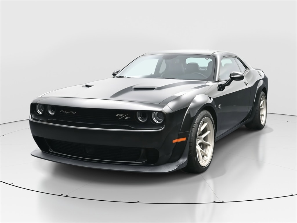 2020 Dodge Challenger R/T's photo