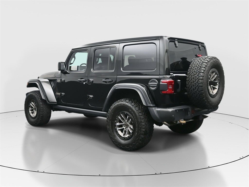 2024 Jeep Wrangler Rubicon 392 photo 3