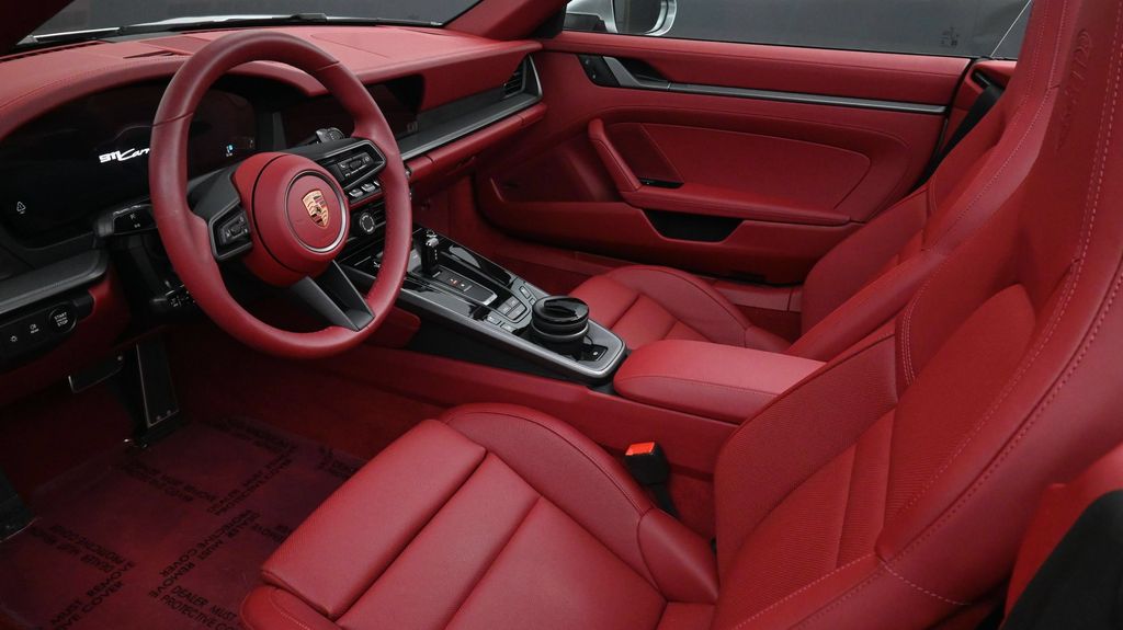 2026 Porsche 911 - Photo 7