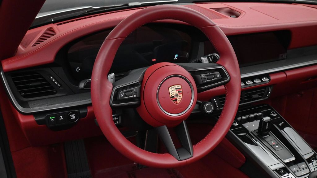 2026 Porsche 911 - Photo 9
