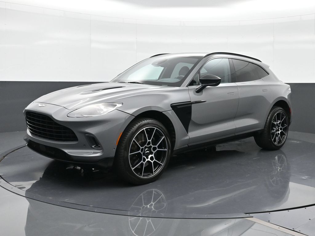 2021 Aston Martin DBX 4.0 V8 AWD's photo