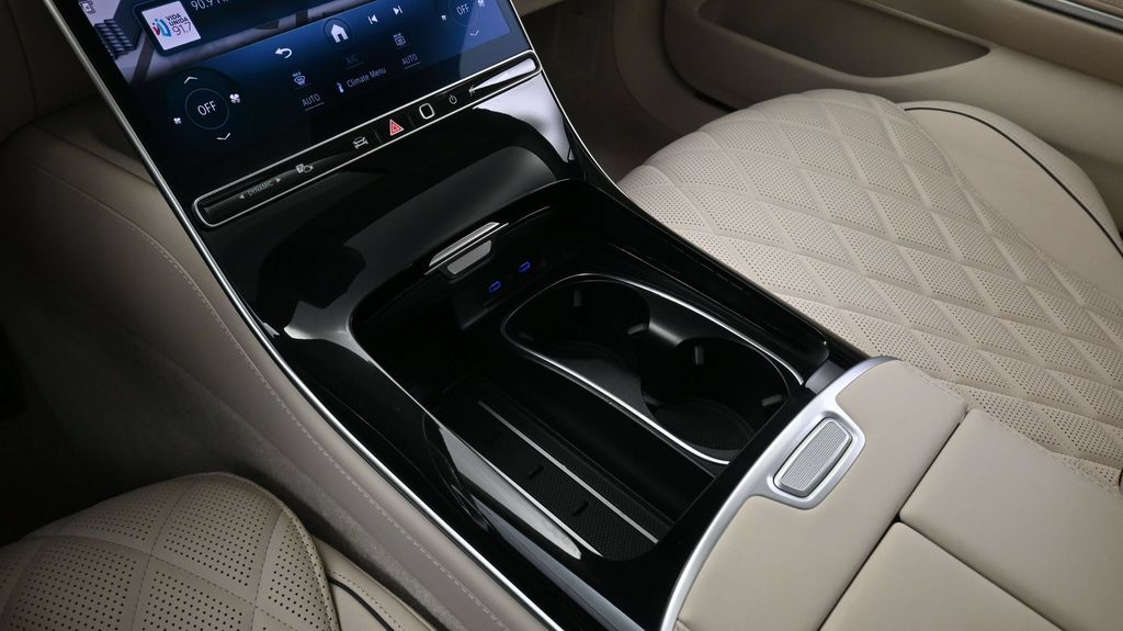 2025 Mercedes-Benz S-Class S 580 - Photo 24